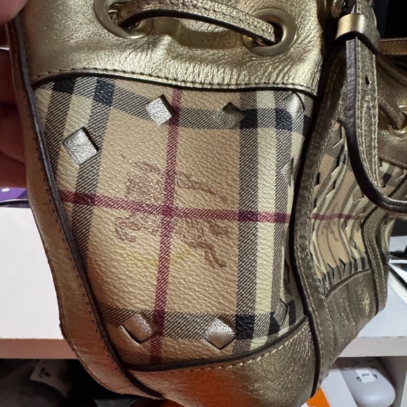 Burberry Gold Haymarket check lazer cut drawstring tote bucket bag - Picture 14 of 16